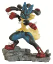 pokemon-jcc-collection-avec-figurine-mega-lucario-ex-fr-figurine-min.webp